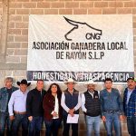 Reparten pacas forrajeras a productores ganaderos