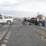 Productores lecheros toman las vías del tren en Delicias