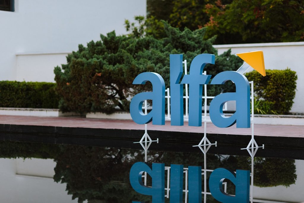 Alfa registra ganancia de 1,017 millones de pesos en el primer trimestre