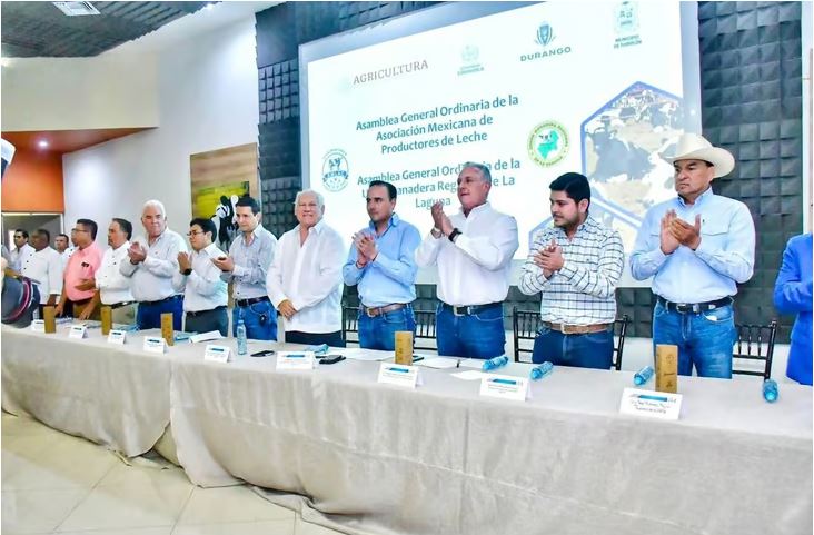 Gobernador y Alcalde se reúnen con productores de leche para impulsar el desarrollo económico de La Laguna