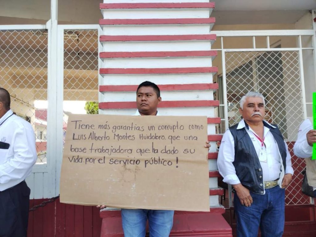 Protestan inspectores ganaderos en contra del gobierno de Veracruz