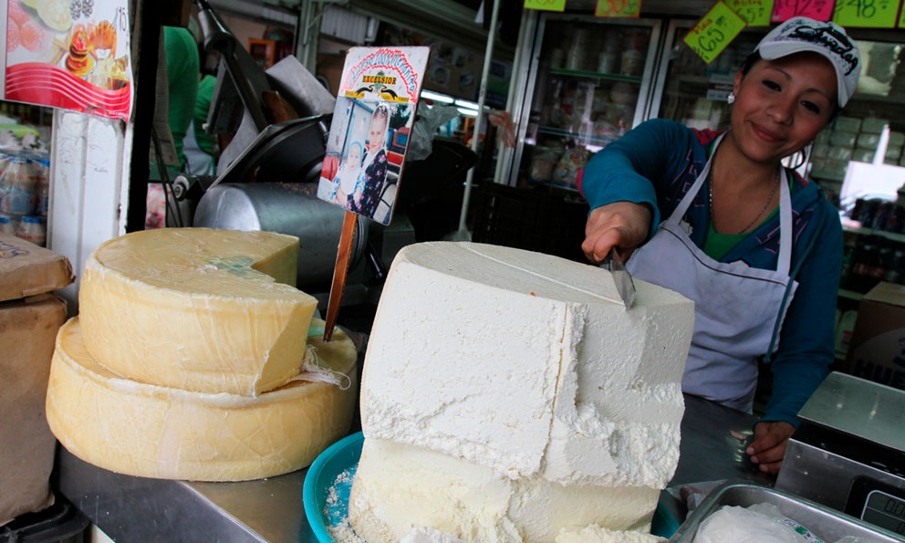 Afecta importación de queso a lecheros