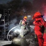 Incendio en bodega de lácteos causa movilización en Monterrey