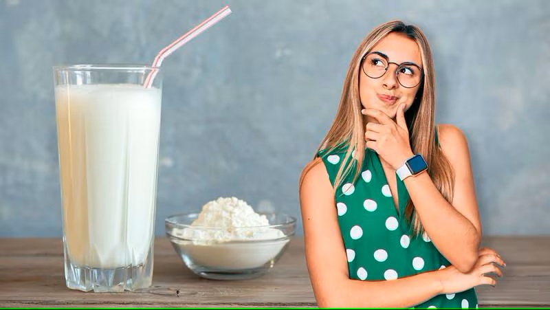 Para qué sirve la proteína de suero de leche, una de las mejores para ganar masa muscular