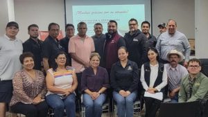 Imparte Coepris taller a productores de quesos