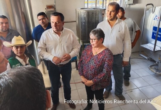 Inauguran centro de acopio de leche de cabra en Zaragoza