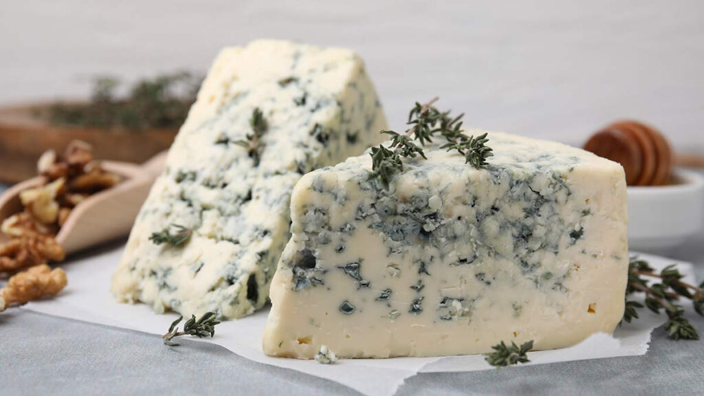 Por qué el queso azul está en peligro de extinción