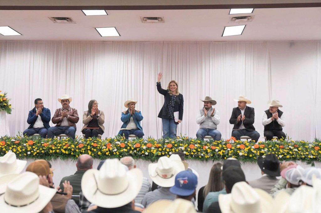 Aquí nadie se rinde Maru a productores del campo