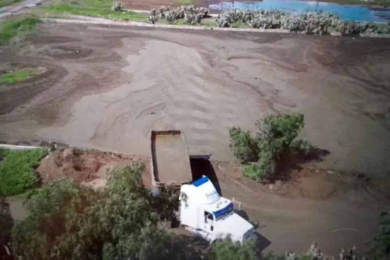 Persiste la polución por la transportación de estiércol de la Cuenca de Tizayuca