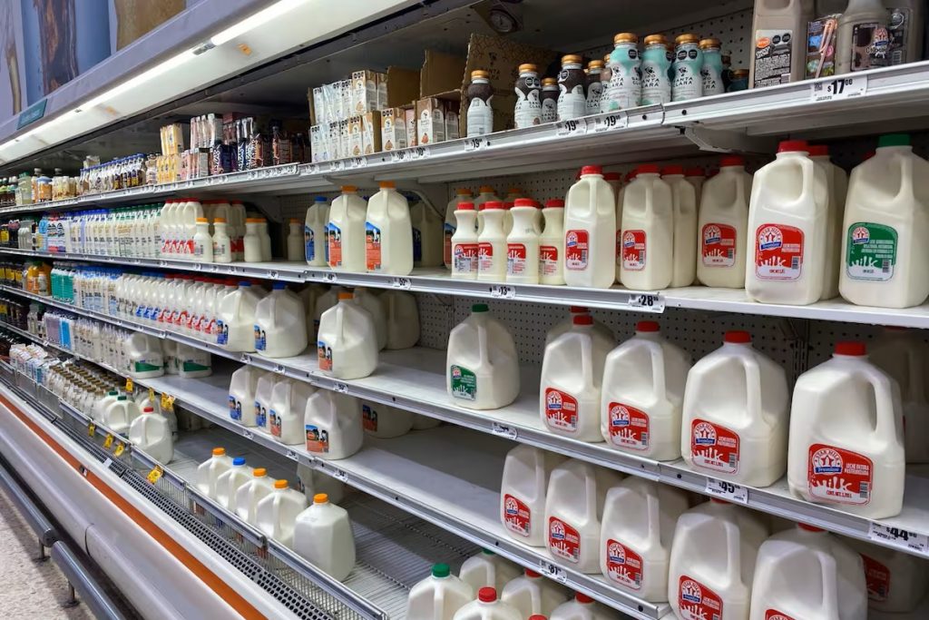 Se disparó precio de la leche en Tijuana hasta un 27