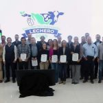 Reconocen a productores de leche por mejores prácticas en Bienestar Animal