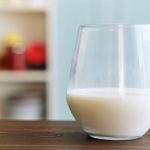 Un estudio muestra que los glóbulos de grasa de la leche favorecen el crecimiento de las bacterias beneficiosas