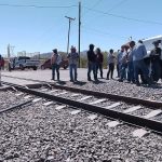 Lecheros retomarán el próximo martes sus manifestaciones bloqueando la vía del tren en Meoqui