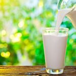 Leche: Insumo verde, producto blanco