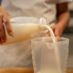 Producción de leche está limitada; no hay donde venderla