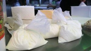 Ventas de queso se desploman hasta un 40% por baja demanda