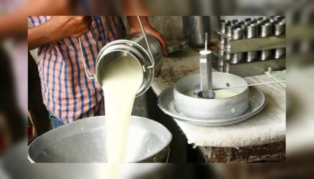 Ganaderos mexicanos alertan por “leche” que no es leche