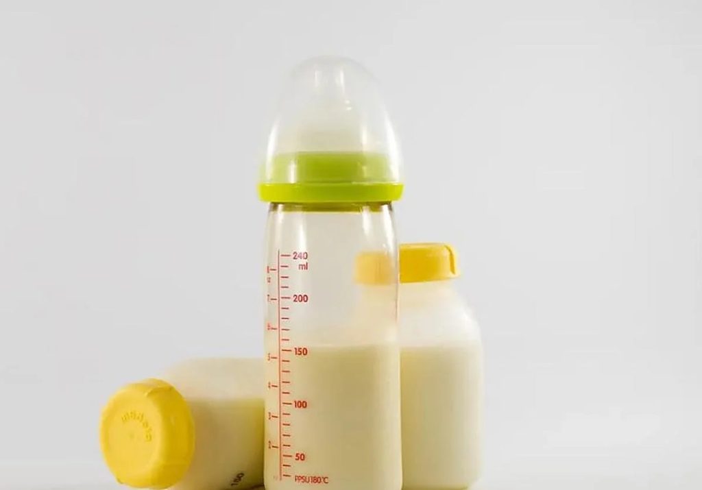 Alerta global EFSA impulsa retirada de leche en polvo para bebés