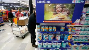 Crisis global Danone y Nestlé retiran más leche infantil por toxina