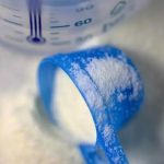 Crisis global en lácteos gigantes golpeados por falla en la cadena