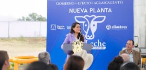 Leche en escuelas impulso al consumo local