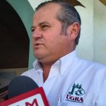 Leche local llega a escuelas y fortalece producción láctea