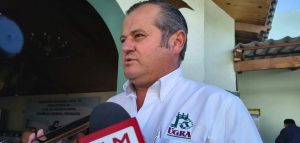 Leche local llega a escuelas y fortalece producción láctea