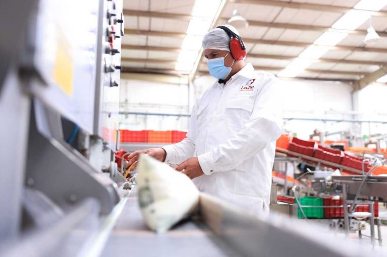 México abandona importación de leche en polvo en todo el sexenio