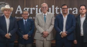 México lanza acuerdo nacional para estabilizar la leche
