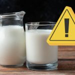 Retiran leche por contaminación con plástico