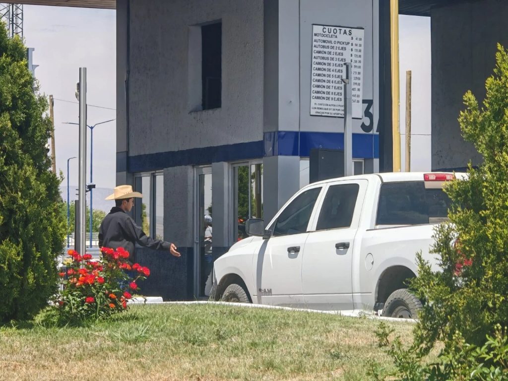 El campo mexicano estalla y bloquea carreteras