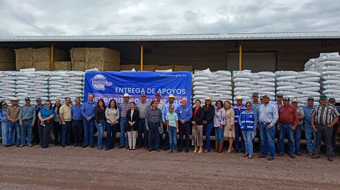 Cuauhtémoc distribuye 300 toneladas de concentrado ganadero