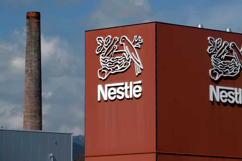 El Kremlin pone bajo control temporal los negocios de Nestlé en Rusia y transfiere su gestión a una firma local