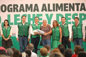 Manolo Jiménez pone en marcha en Coahuila el programa de leche, huevo y despensón para apoyar la economía familiar