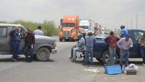 Productores lecheros de Delicias advierten nuevo bloqueo carretero por retrasos en los pagos de Leche para el Bienestar