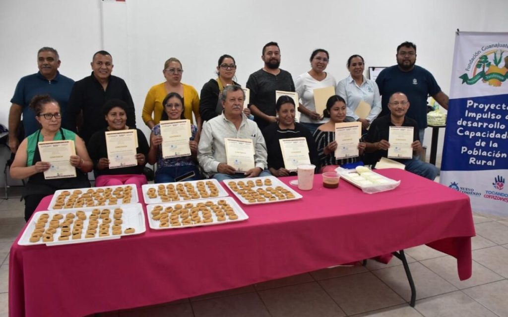 Capacitan en elaboración de productos lácteos en Romita